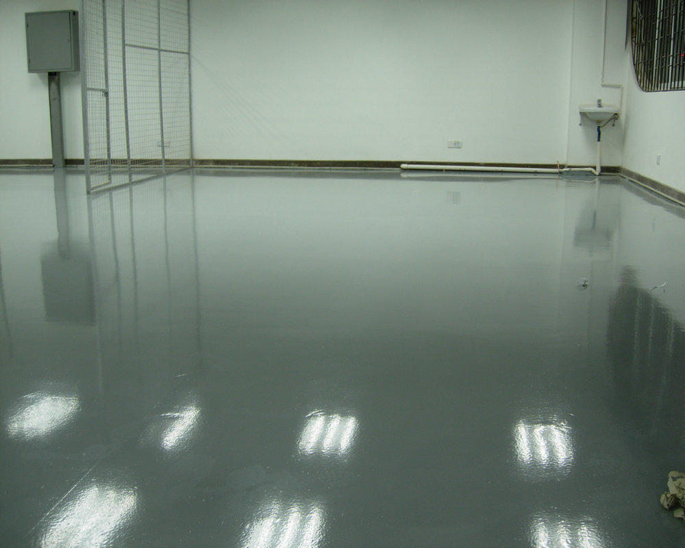 環氧樹脂地坪漆施工中出現基層裂縫原因和修復辦法？